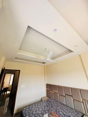 Furnished Amenities in 3 BHK Builder Floor at Niti Khand – for Sale