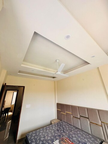 Furnished Amenities in 3 BHK Builder Floor at Niti Khand – for Sale