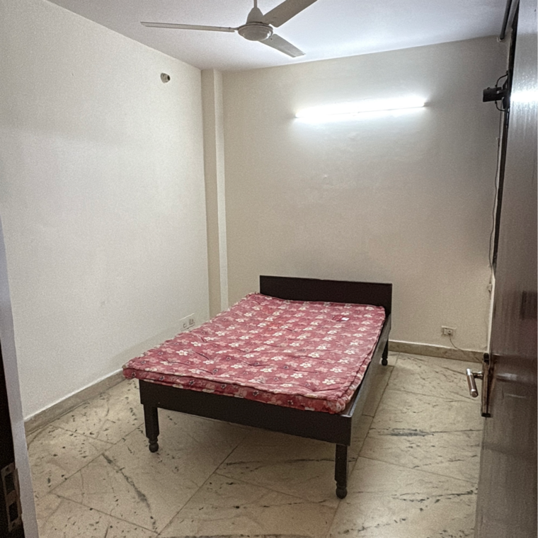 Bedroom, khirki extension 3 Bedroom 105 Sq.Yd. Builder Floor In Khirki Extension Delhi 9413495