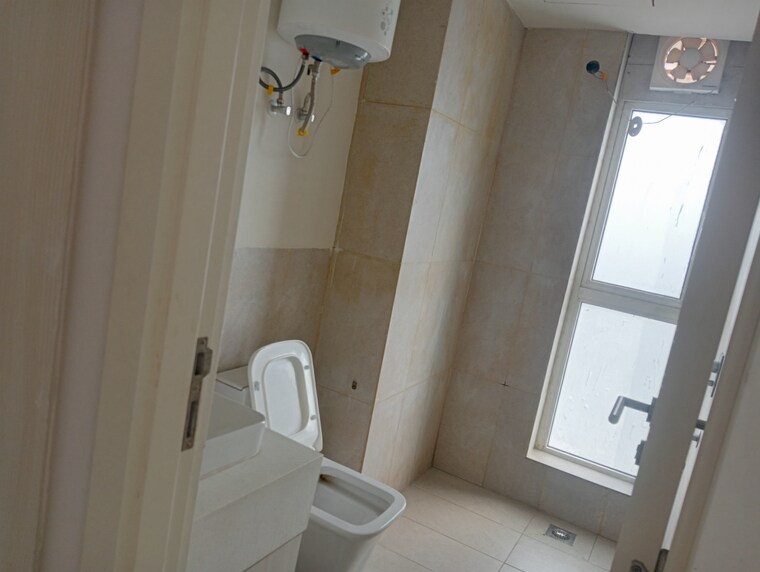 Bathroom, ireo-the-corridors 2 Bedroom 1296 Sq.Ft. Apartment In Sector 67a Gurgaon 9413492