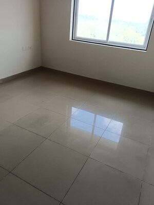 Room in 3 BHK Apartment at Mantri Webcity, Hennur – for Rent