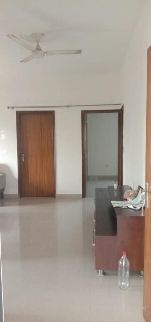 Room in 2 BHK Apartment at Vasant Kunj – for Rent