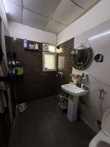 Attached Bathroom in 3 BHK Builder Floor at Shakti Khand iv – for Sale