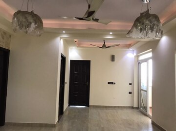 Room in 3 BHK Builder Floor at Shakti Khand iv – for Sale