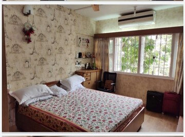 Bedroom in 2 BHK Apartment at Churchgate – for Rent