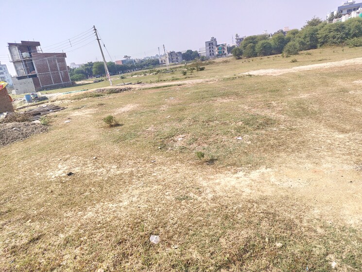 undefined, sector 75  173 Sq.Mt. Plot In Sector 75 Faridabad 9387960