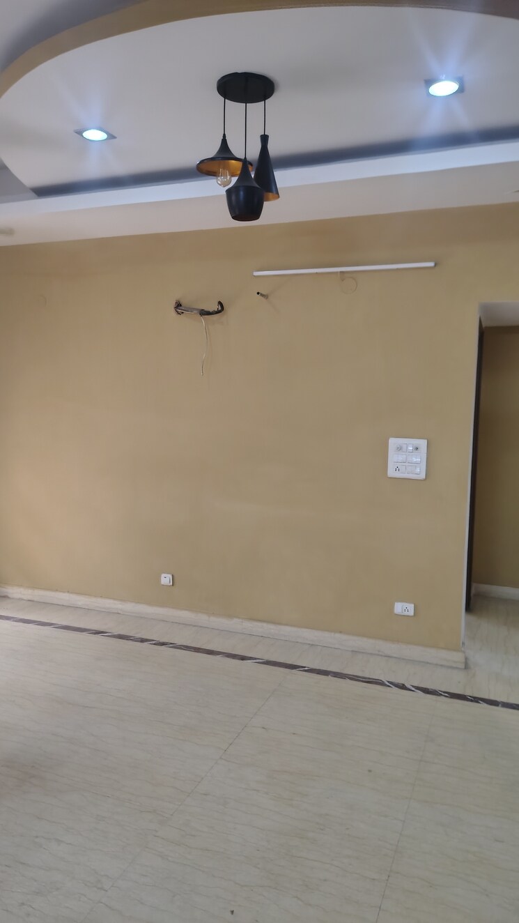 Room, sg-oasis 3 Bedroom 1665 Sq.Ft. Apartment In Vasundhara Sector 2b Ghaziabad 9414105