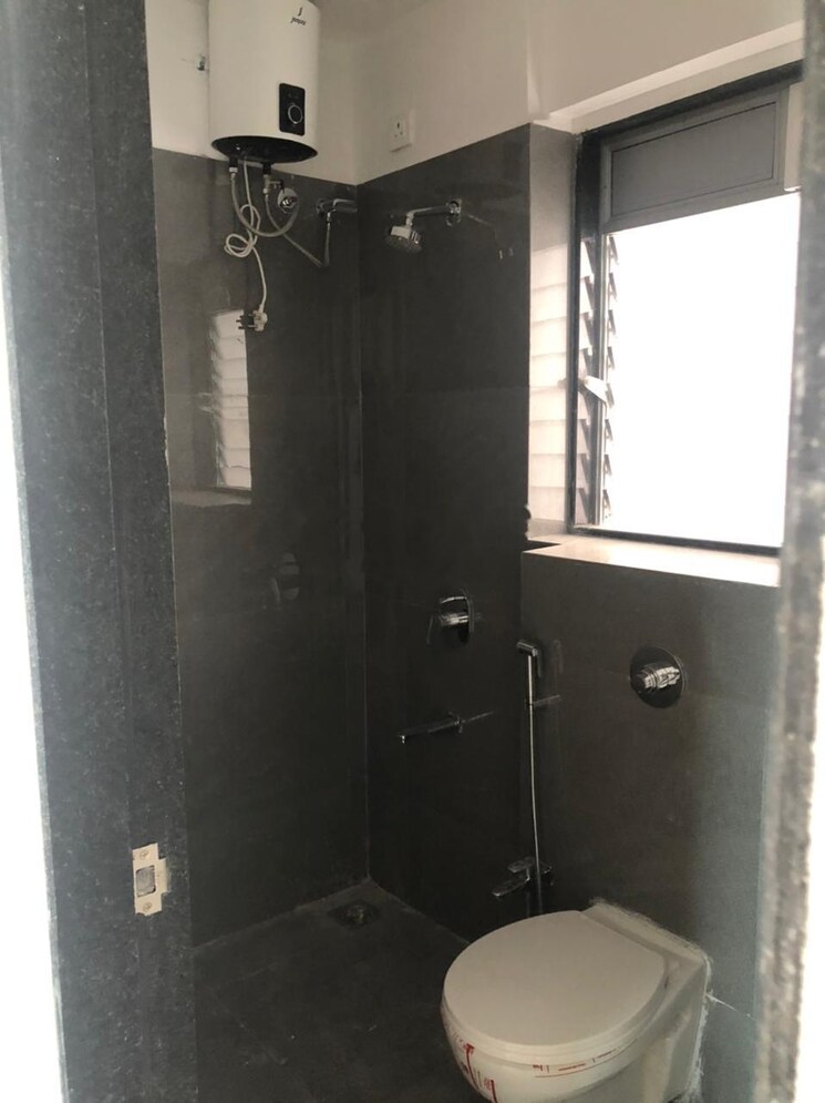 Attached Bathroom, mayfair-the-view 2 Bedroom 632 Sq.Ft. Apartment In Vikhroli West Mumbai 9414169