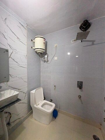 Bathroom in 2 BHK Builder Floor at Sector 43 – for Rent