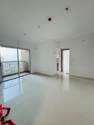 Room in 1 BHK Apartment at Lodha Codename Premier, Dombivli East – for Rent