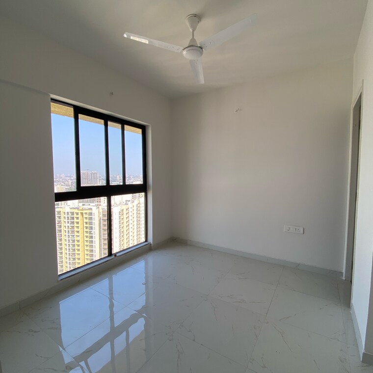 Room, runwal-gardens-phase-3 2 Bedroom 585 Sq.Ft. Apartment In Kalyan Shilphata Road Thane 9414401