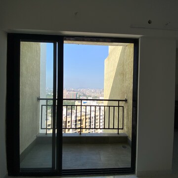 Room in 2 BHK Apartment at Runwal Gardens Phase 3, Kalyan Shilphata Road – for Rent