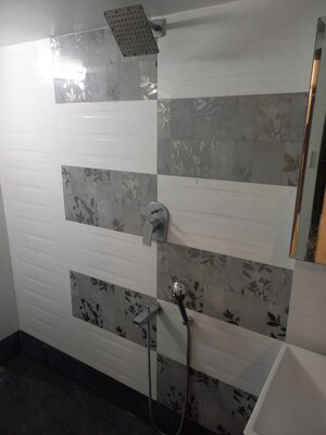 Bathroom in 2 BHK Apartment at Kandivali West – for Rent