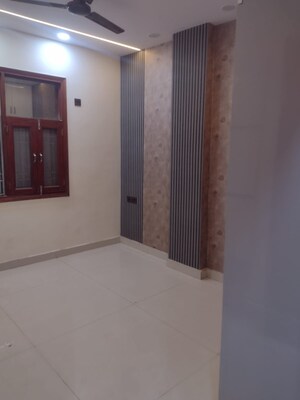Room in 3 BHK Builder Floor at BPTP District Phase 2, Sector 84 – for Sale