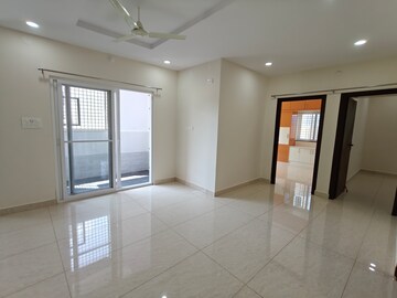 Room in 3 BHK Apartment at Asif Nagar – for Rent