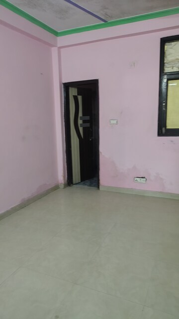 Furnished Amenities in 3 BHK Apartment at Ajnara Pride, Vasundhara Sector 4 – for Rent