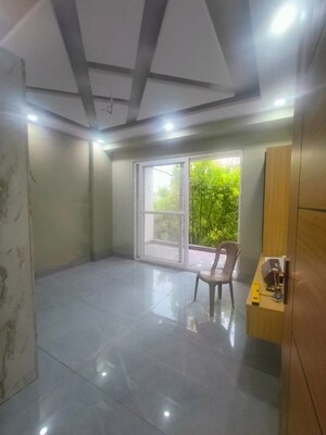 Room in 2 BHK Builder Floor at Engineers Enclave – for Sale