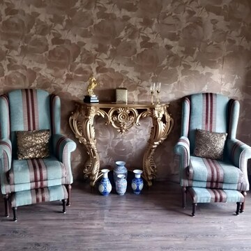 Living Room in 2 BHK Apartment at Greater Kailash ii – for Rent