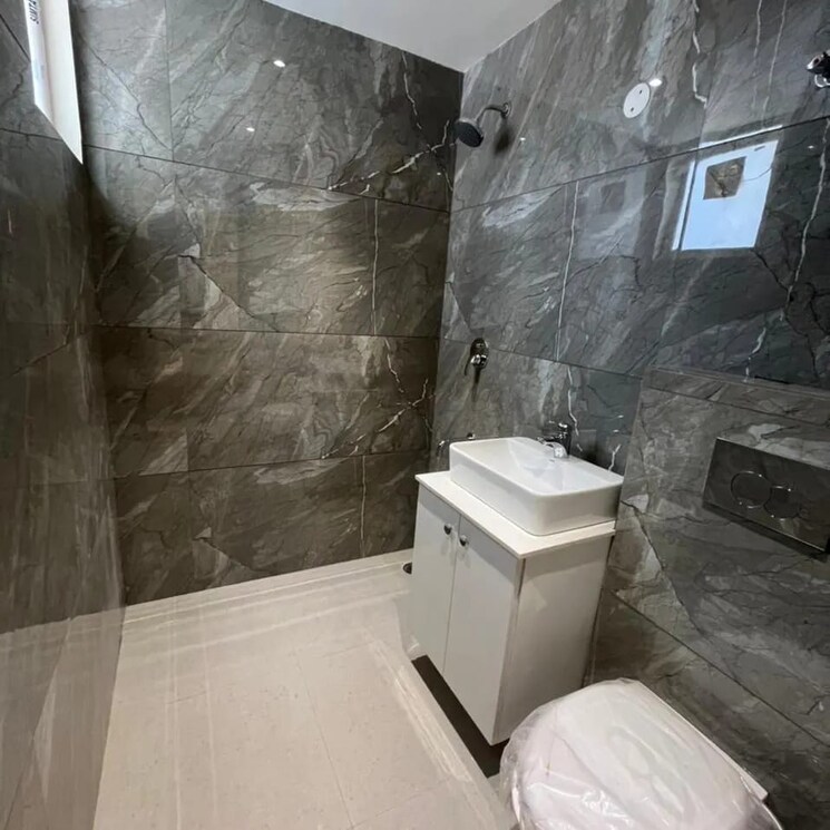 Bathroom, ambala highway 3 Bedroom 1600 Sq.Ft. Apartment In Ambala Highway Zirakpur 9414918