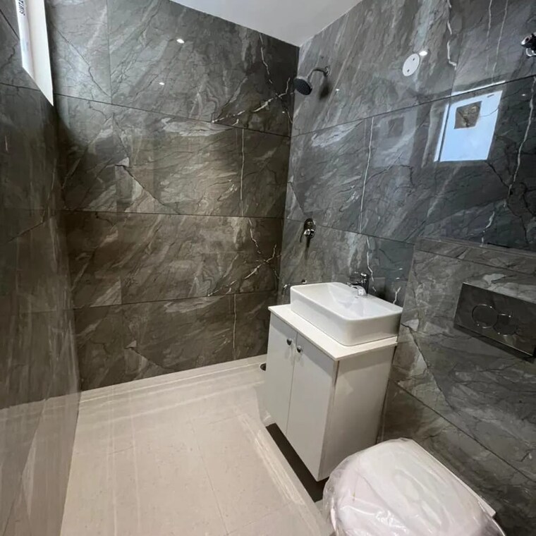 Bathroom, ambala highway 3 Bedroom 1600 Sq.Ft. Apartment In Ambala Highway Zirakpur 9414918