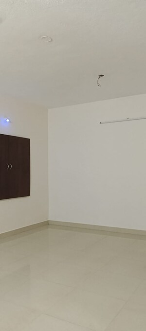 Room in 2 BHK Builder Floor at Kattupakkam – for Sale