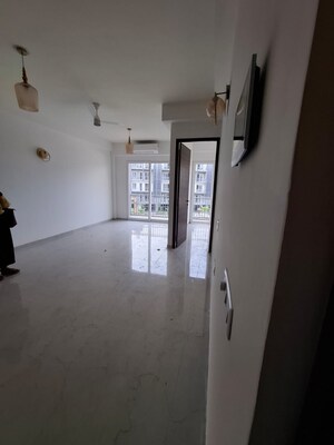 Living Room in 3.5 BHK Apartment at Smart World Orchard, Sector 61 – for Rent
