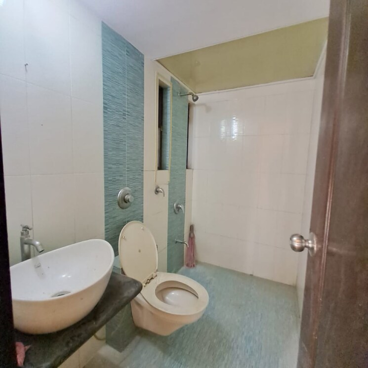 Bathroom, prajapati-gaurav 3.5 Bedroom 2100 Sq.Ft. Apartment In Kharghar Sector 3 Navi Mumbai 9415047