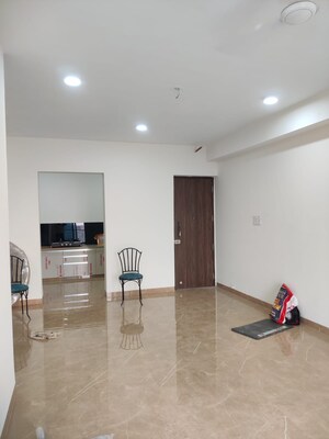 Room in 3 BHK Apartment at Upper East 97, Malad East – for Rent