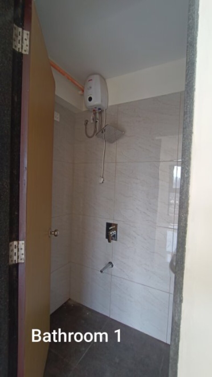 Bathroom, chandak-34-park-estate 2 Bedroom 617 Sq.Ft. Apartment In Goregaon West Mumbai 9413263