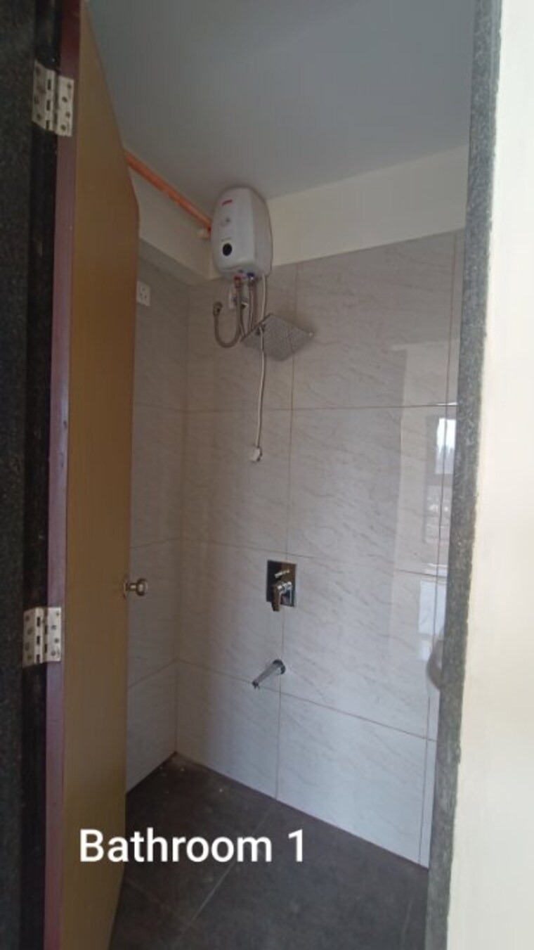Bathroom, chandak-34-park-estate 2 Bedroom 617 Sq.Ft. Apartment In Goregaon West Mumbai 9413263