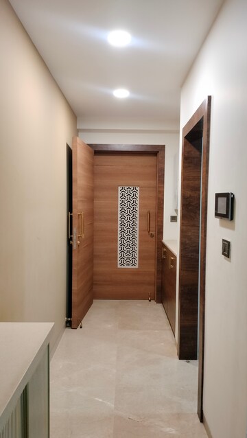  3 BHK Apartment at Oberoi Exquisite Goregaon, Goregaon East – for Sale