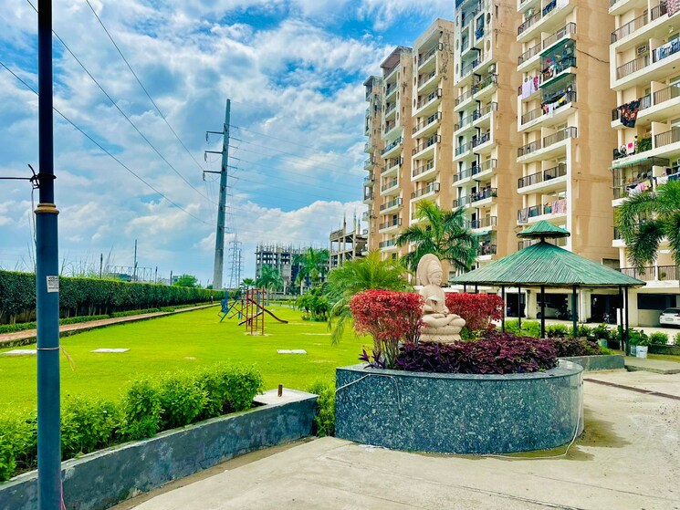 Garden, eureka-diya-green-city 2 Bedroom 968 Sq.Ft. Apartment In Raj Nagar Extension Ghaziabad 9415768