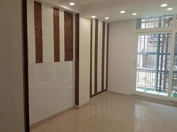 Room in 3 BHK Independent House at RWA Apartments Sector 19, Sector 19 – for Sale