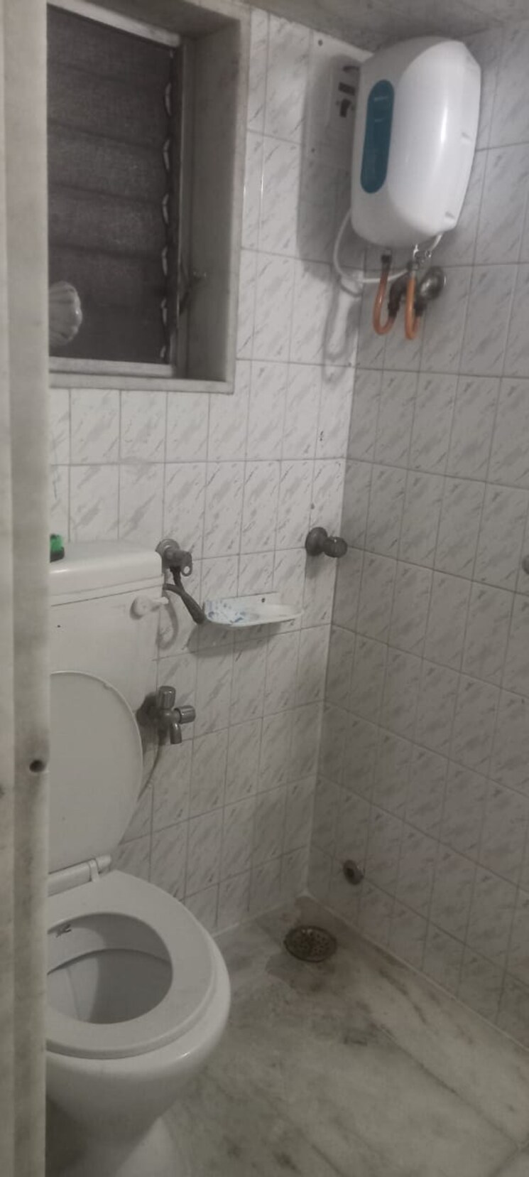 Bathroom, wadala-heights 2 Bedroom 750 Sq.Ft. Apartment In Wadala Mumbai 9415824