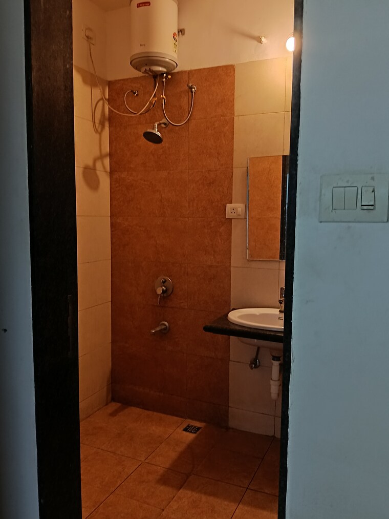 Bathroom, hinjewadi 3 Bedroom 1250 Sq.Ft. Apartment In Hinjewadi Pune 9415911