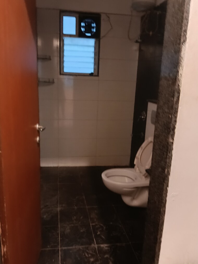 Bathroom, hinjewadi 3 Bedroom 1250 Sq.Ft. Apartment In Hinjewadi Pune 9415911