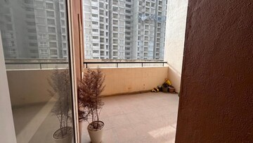 Balcony in 3 BHK Independent House at Green Park – for Sale