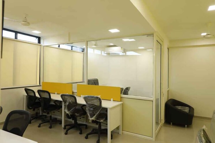 Team Area, ab road Commercial Office Space 1800 Sq.Ft. In Ab Road Indore 9415829