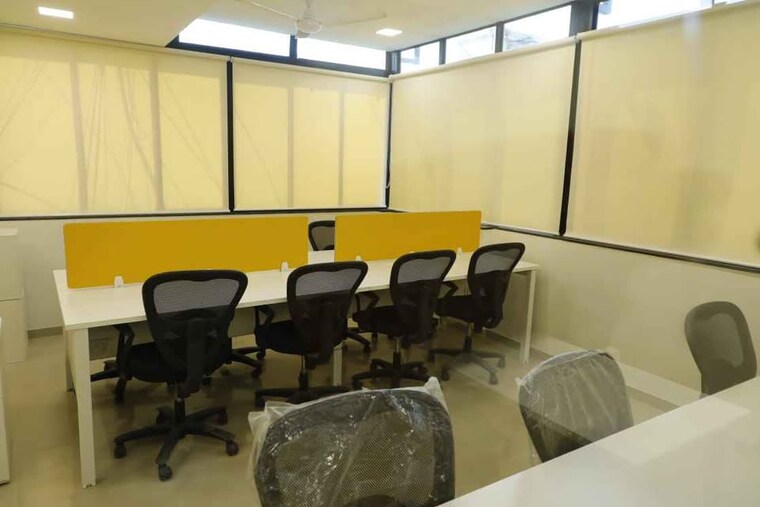 Team Area, ab road Commercial Office Space 1800 Sq.Ft. In Ab Road Indore 9415829