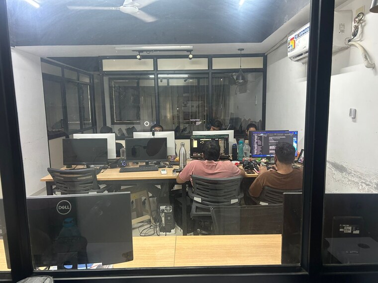 Gym, science city Commercial Office Space 1200 Sq.Ft. In Science City Ahmedabad 9415906