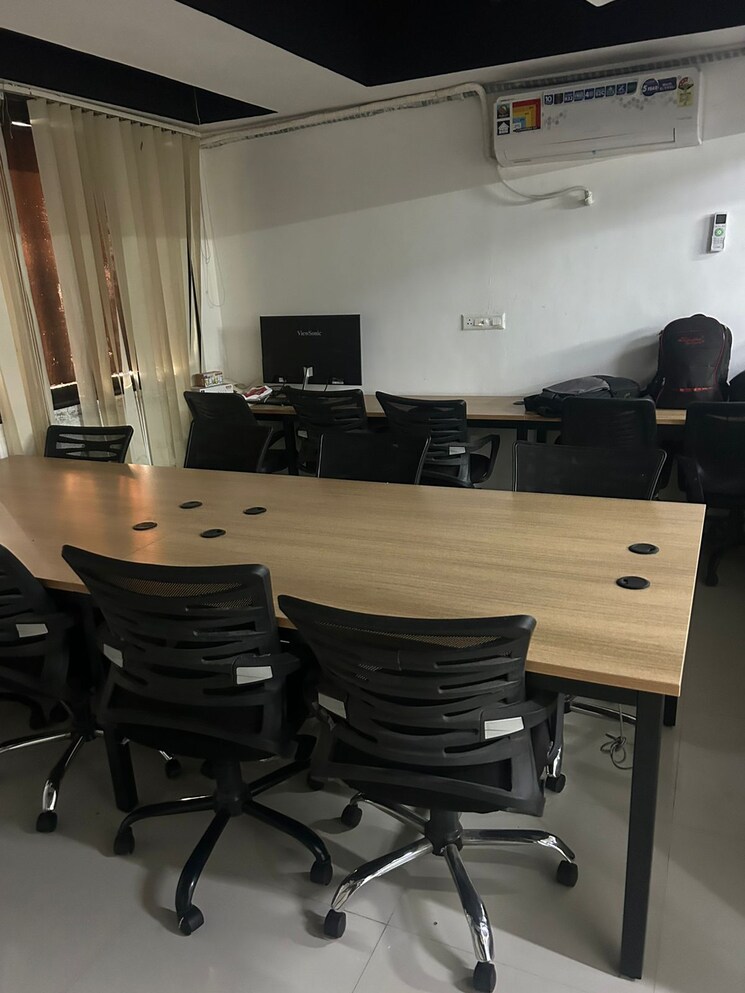 Team Area, science city Commercial Office Space 1200 Sq.Ft. In Science City Ahmedabad 9415906