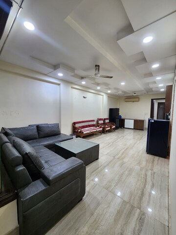 Living Room in 4 BHK Apartment at Chattarpur – for Rent