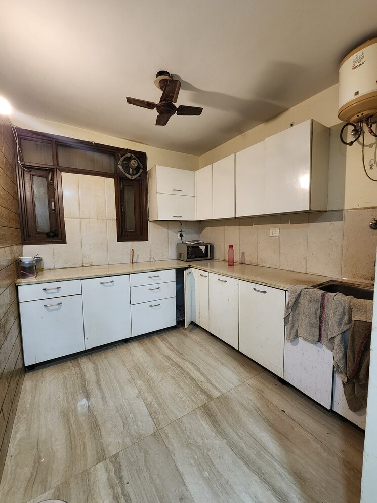 Kitchen, chattarpur 4 Bedroom 1900 Sq.Ft. Apartment In Chattarpur Delhi 9416006