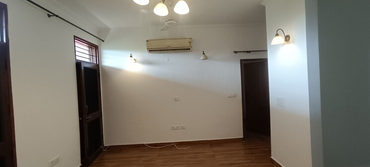 Room, dlf-royale-residences 2 Bedroom 1250 Sq.Ft. Builder Floor In Dlf Phase I Gurgaon 9415872