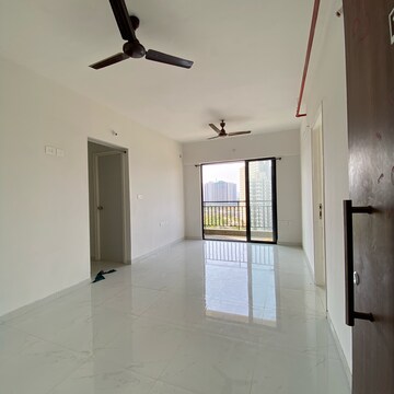 Room in 1 BHK Apartment at Runwal Gardens Phase 2, Kalyan Shilphata Road – for Rent