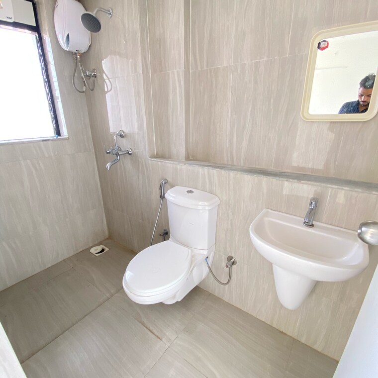 Bathroom, runwal-gardens-phase-2 1 Bedroom 467 Sq.Ft. Apartment In Kalyan Shilphata Road Thane 9416074