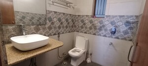 Bathroom in 2 BHK Builder Floor at DLF Royale Residences, Dlf Phase I – for Rent