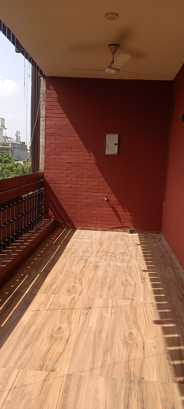 Balcony, dlf-royale-residences 2 Bedroom 1250 Sq.Ft. Builder Floor In Dlf Phase I Gurgaon 9415872