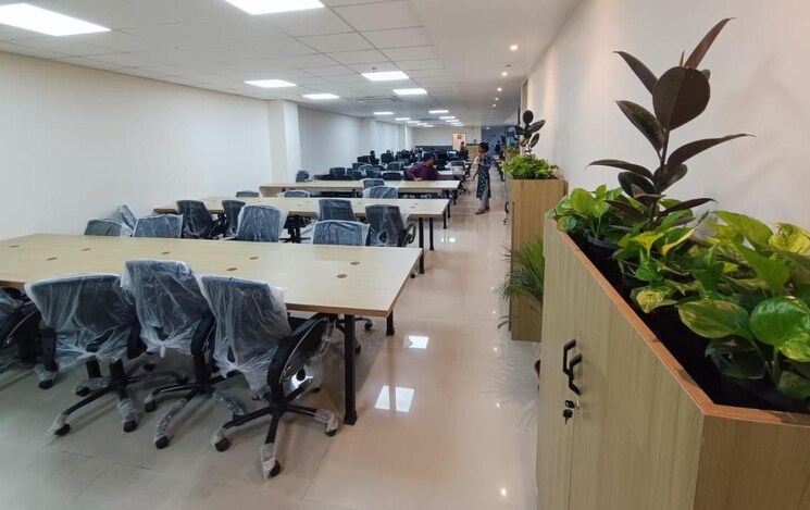Team Area, scheme 140 Commercial Office Space 2100 Sq.Ft. In Scheme 140 Indore 9416342
