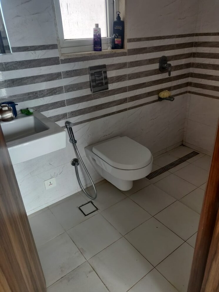 Bathroom, eiffel-f-residences 2 Bedroom 1000 Sq.Ft. Apartment In Balewadi Pune 9416348